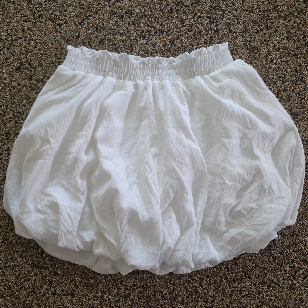 White Bubble Skort Elastic Paperbag Waist with Pockets and Built-in Shorts